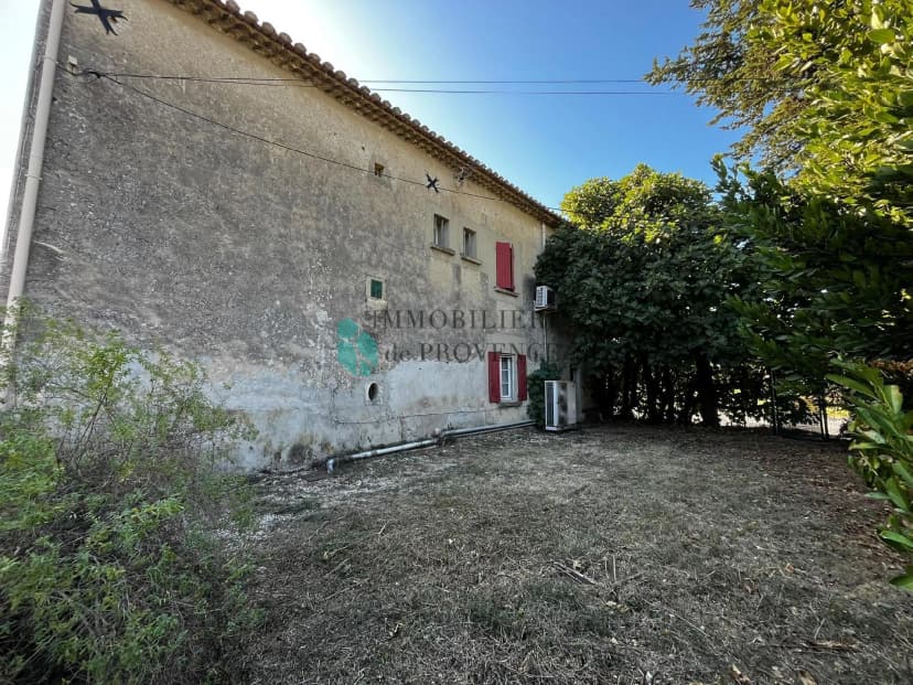 thumbnail of estate's photo