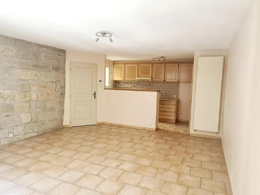 thumbnail of estate's photo