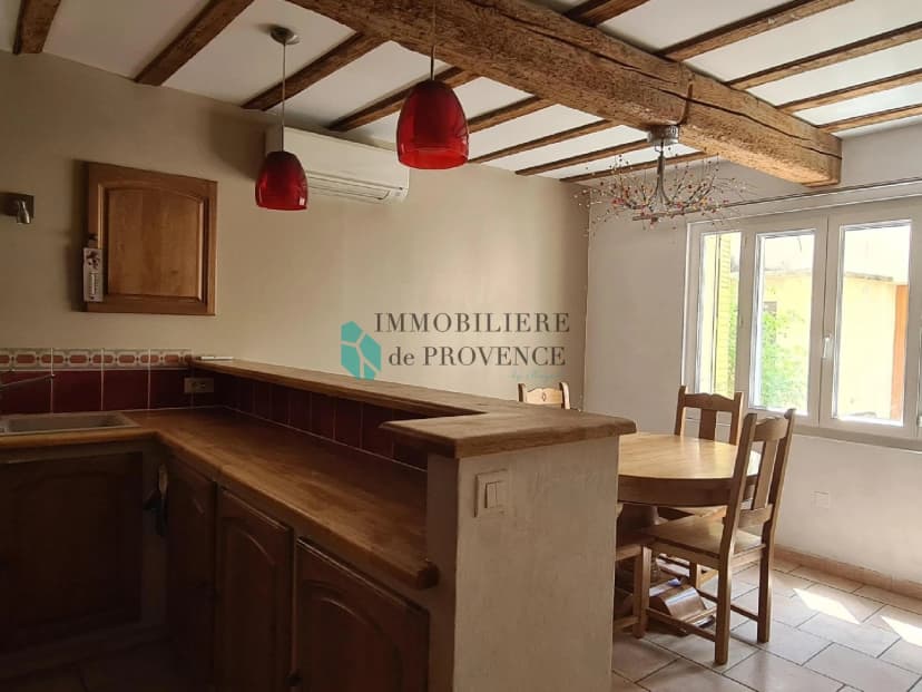 thumbnail of estate's photo